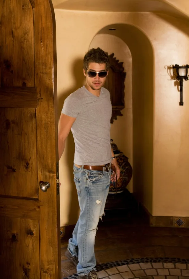 Xander Corvus portrait photo